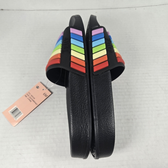 Juicy Couture Women's Wynnie Rainbow Slide Sandals Pool Flip Flops Size 6 - Picture 5 of 10